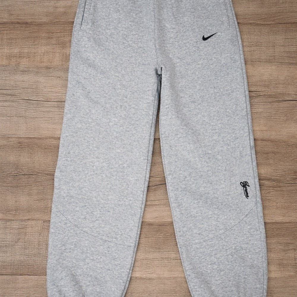 Supreme Nike Sweatpant Heather Grey Size L